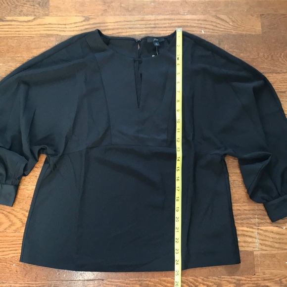 NWT J.CREW Keyhole V-neck top in satin-backed crepe - Picture 6 of 8